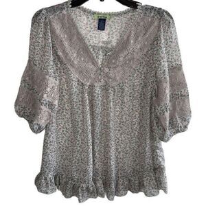 Cottage Core Ruffled And Lace Top Women’s Medium White And Green Free Hug Sheer